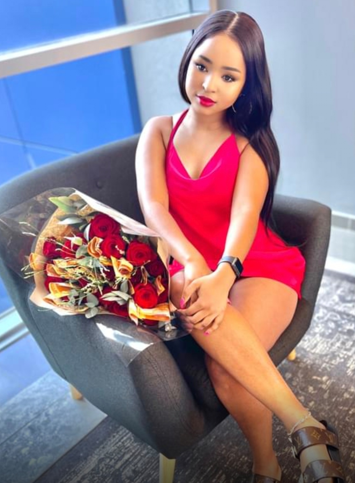 Screenshot_20251019_230904_com_tinder_MainActivity_edit_130987211638000